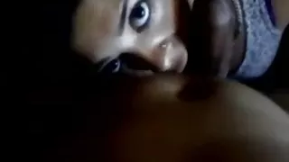 Desi indiase meisje te blazen en neuken onbesneden pik hindi