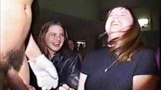 Cfnm - vrijgezellenfeest (deel 1 van 8)