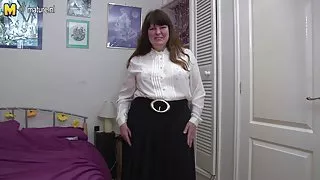 Amateur mature moeder met hongerige vagina