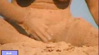 Nudisten