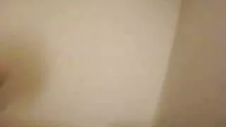 Esposa comparte leche de negro