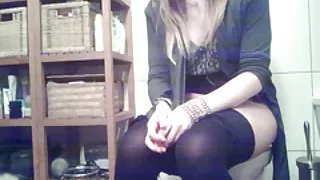 Meisjes op de wc - sexy blonde kut frontale
