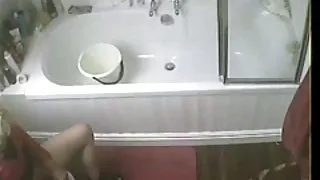Zo geil... verborgen masturbeert op toilet