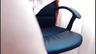 Mooie babe geeft een lekker cumshot 04
