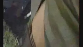 Buiten in het park met een paar ontmoette ik
